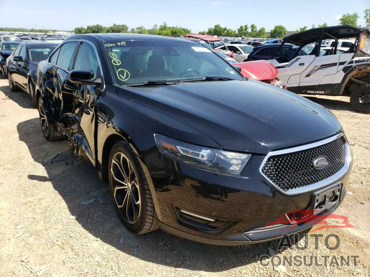 FORD TAURUS 2018 - 1FAHP2KT0JG132675