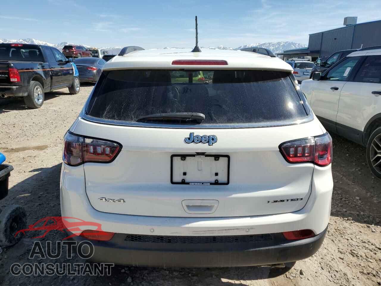 JEEP COMPASS 2021 - 3C4NJDCB1MT512317