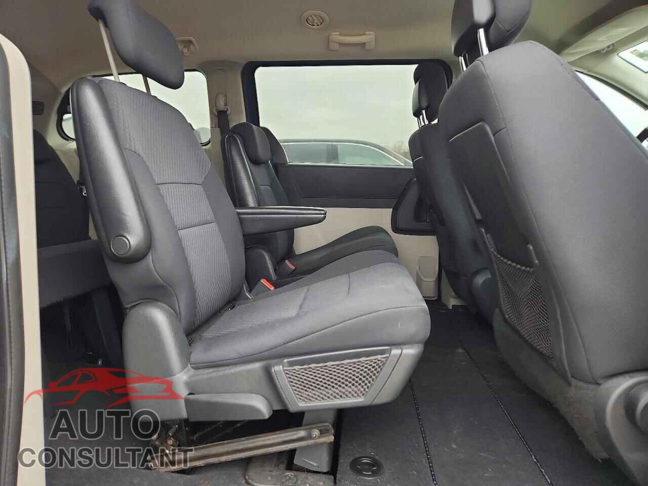 DODGE CARAVAN 2010 - 2D4RN3D1XAR438256
