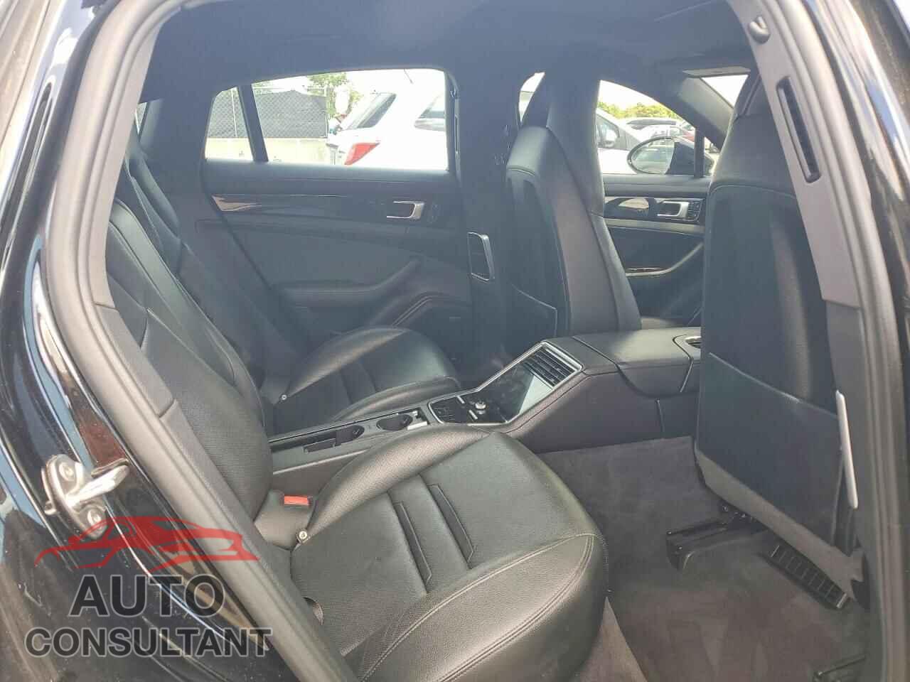 PORSCHE PANAMERA 2018 - WP0AA2A72JL104532
