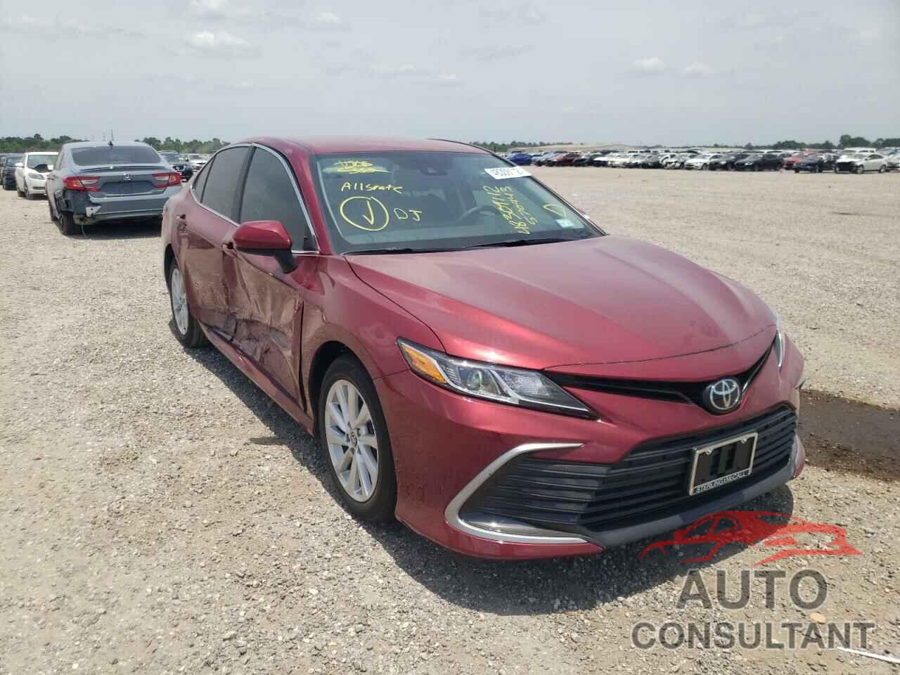 TOYOTA CAMRY 2021 - 4T1C11AK7MU570443