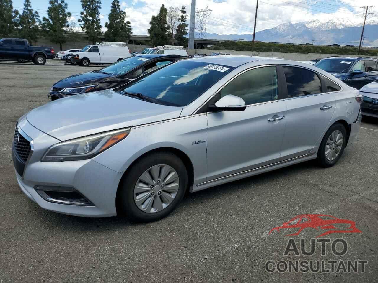 HYUNDAI SONATA 2016 - KMHE24L16GA023312