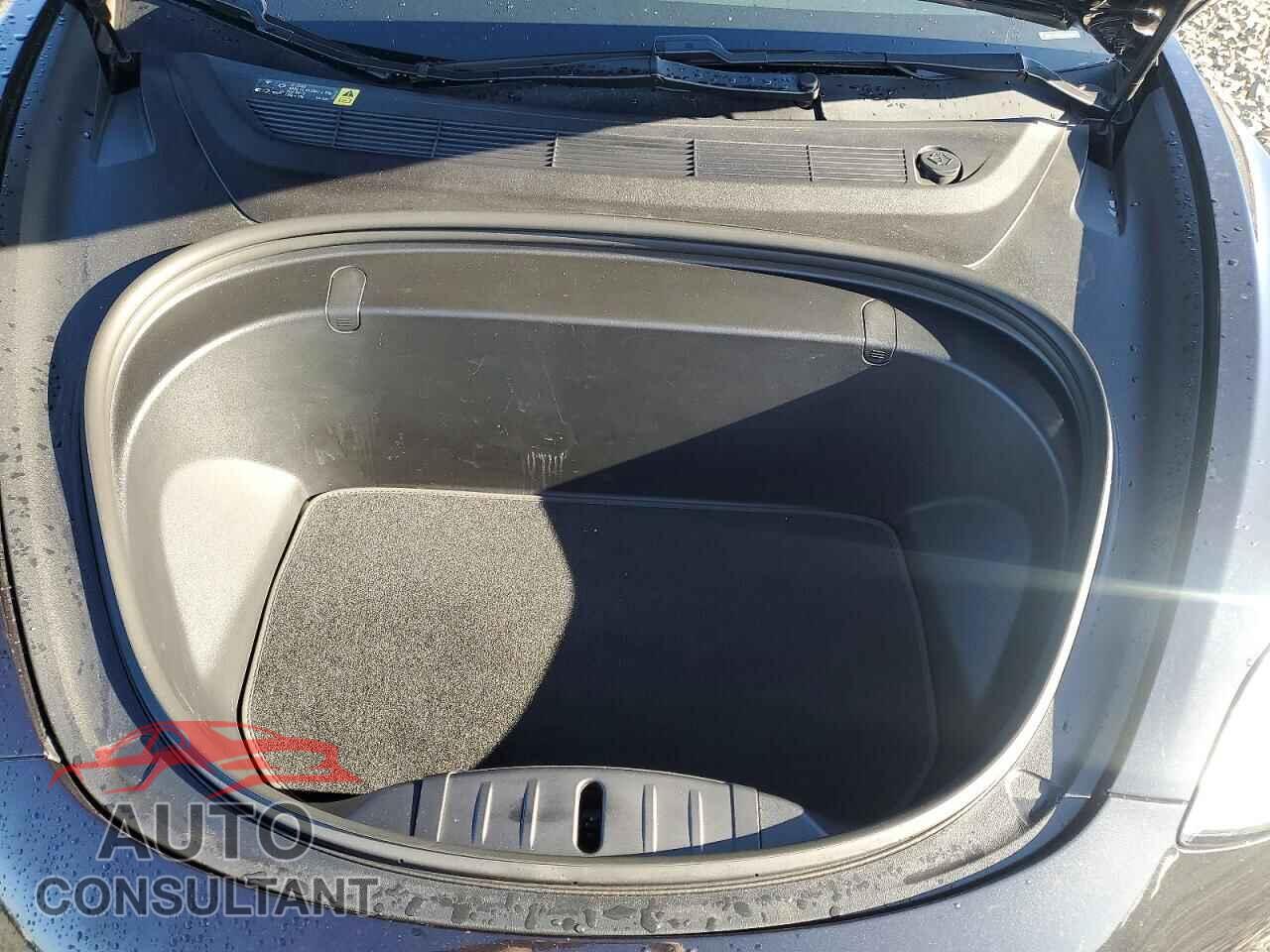 TESLA MODEL 3 2018 - 5YJ3E1EA2JF070978