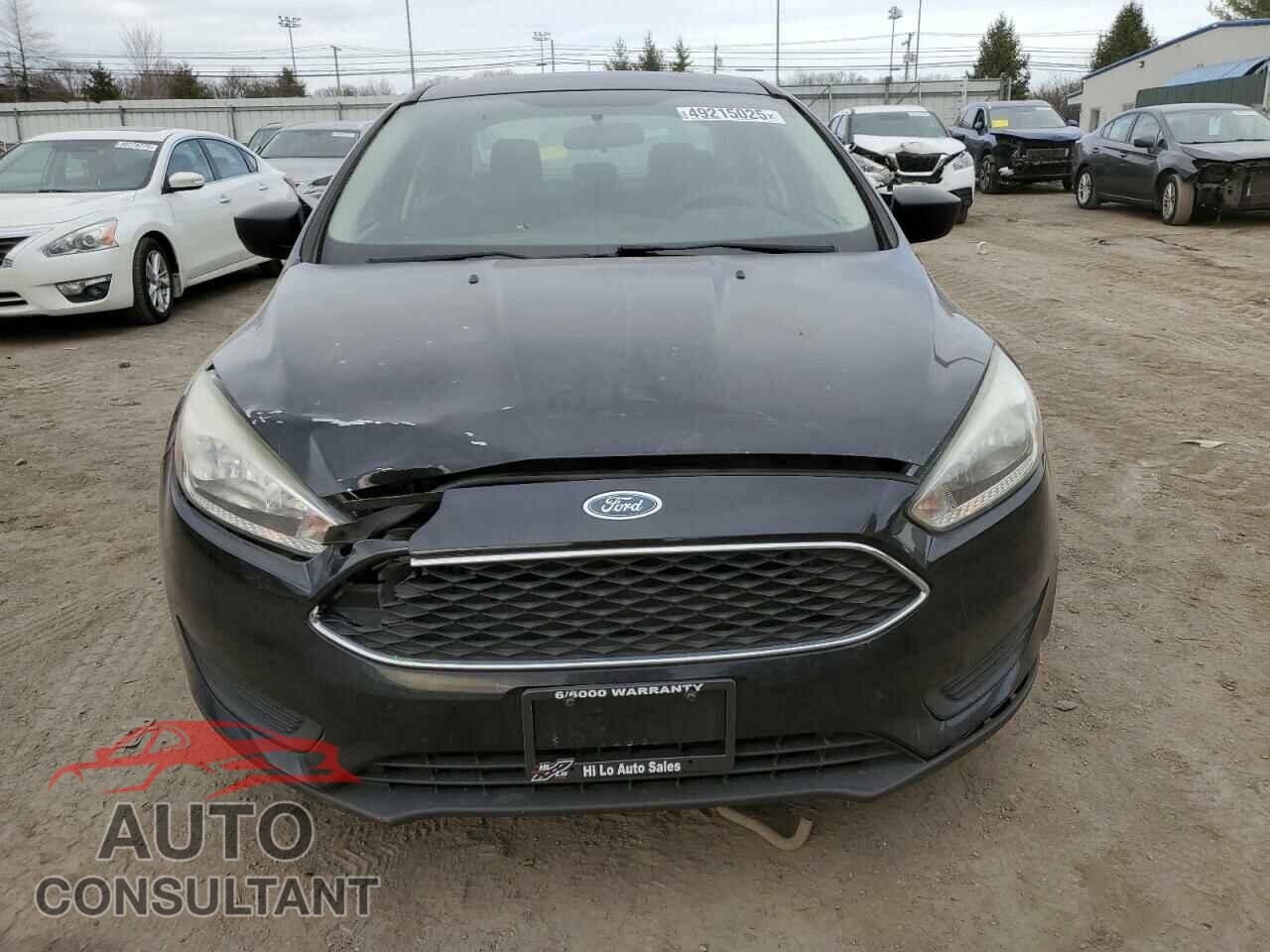FORD FOCUS 2017 - 1FADP3E20HL304678