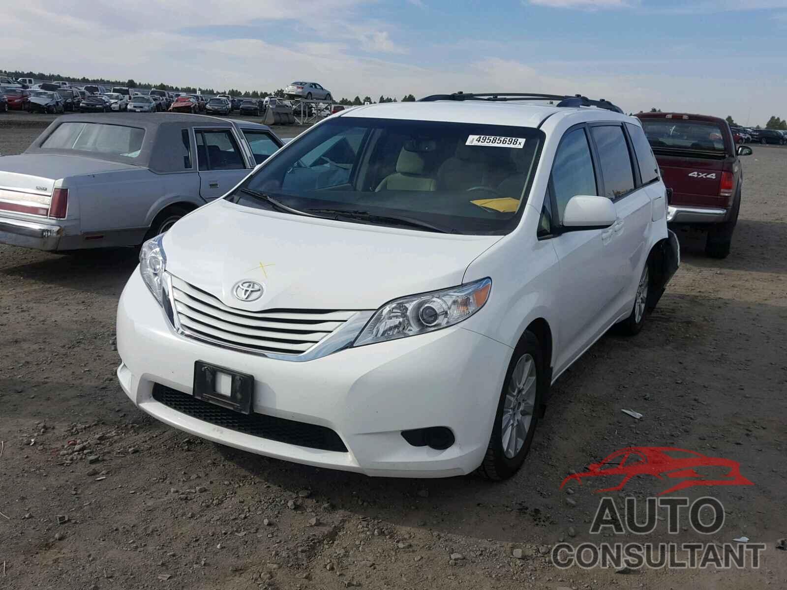 TOYOTA SIENNA LE 2015 - 5TDJK3DC1FS106709