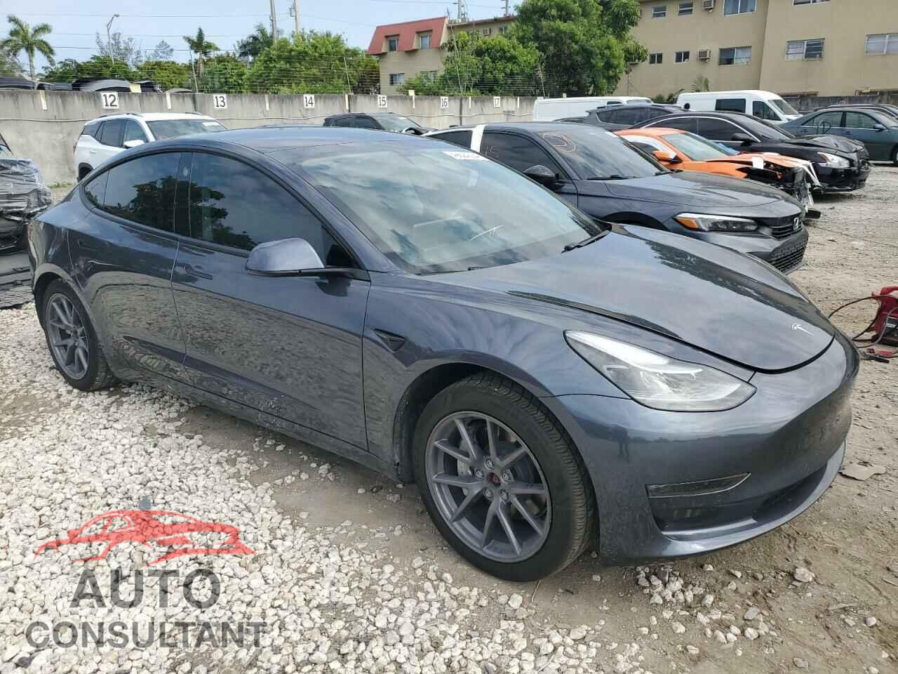 TESLA MODEL 3 2021 - 5YJ3E1EB4MF077539
