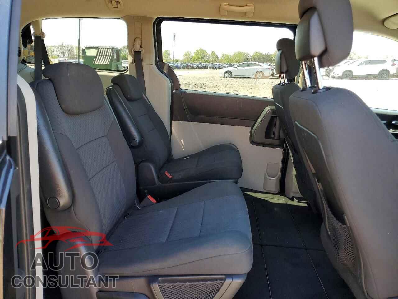 DODGE CARAVAN 2010 - 2D4RN4DE3AR282117