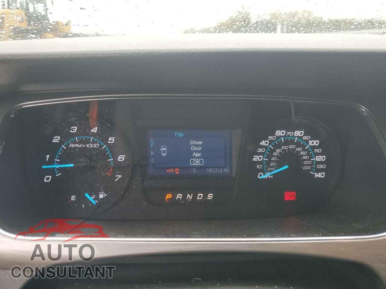 FORD TAURUS 2017 - 1FAHP2E83HG105357