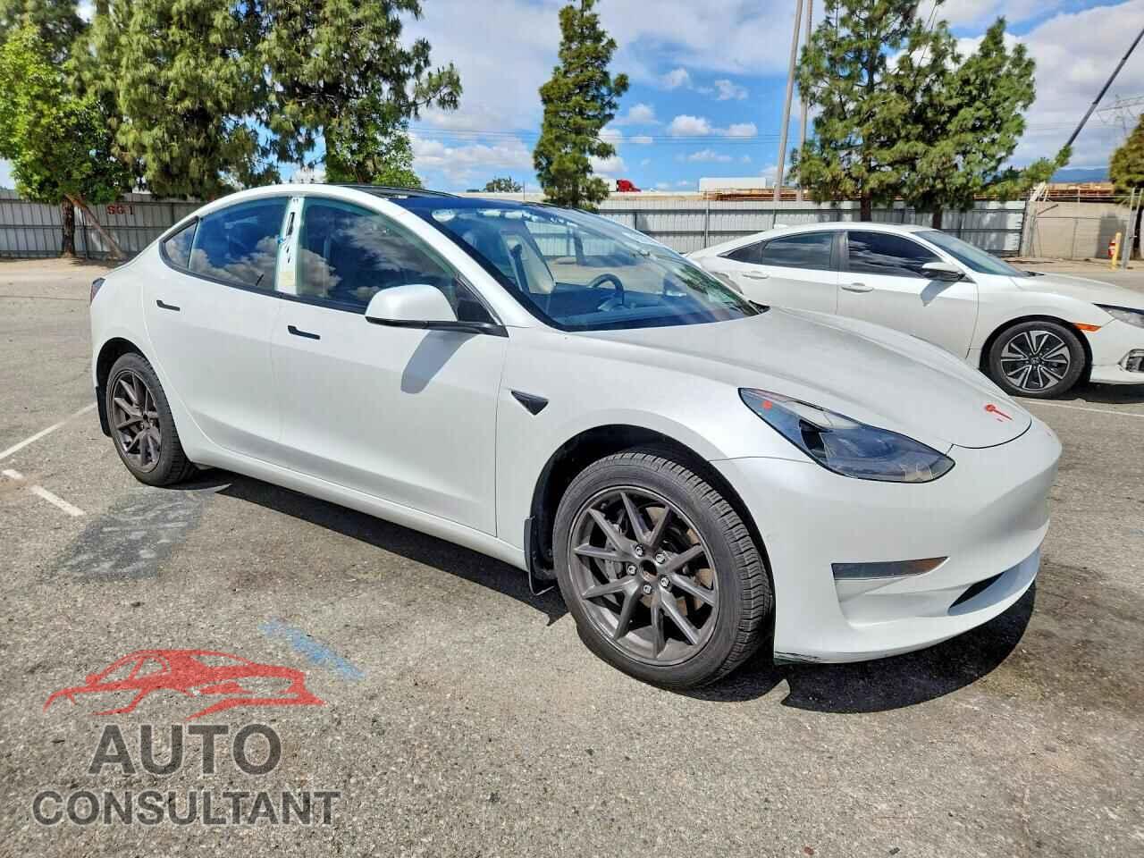 TESLA MODEL 3 2021 - 5YJ3E1EA5MF940338