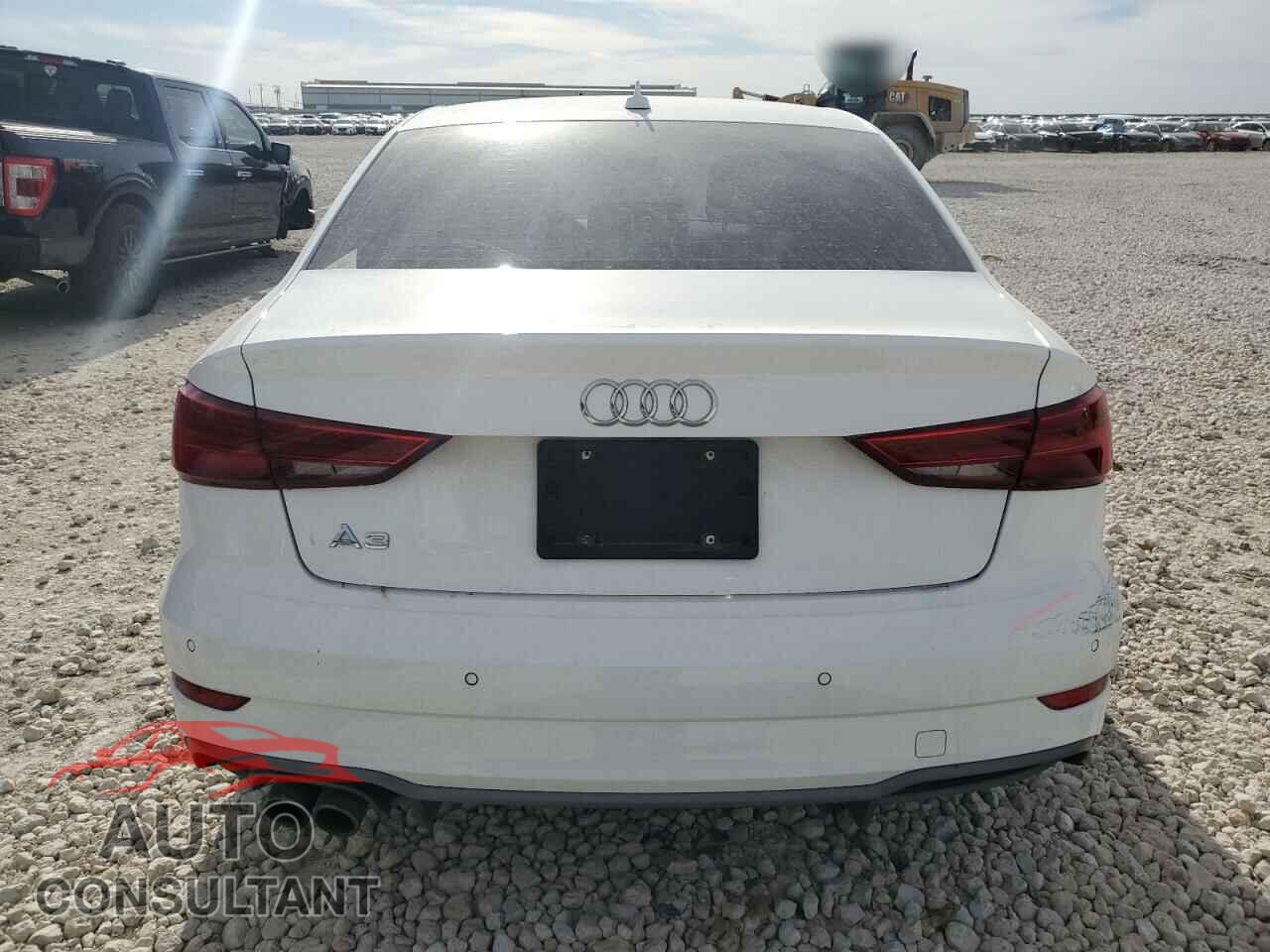 AUDI A3 2017 - WAUGUGFF7H1046600