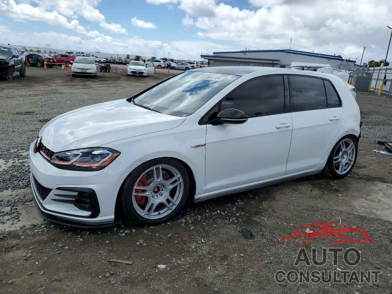 VOLKSWAGEN GTI 2018 - 3VW447AU3JM284963