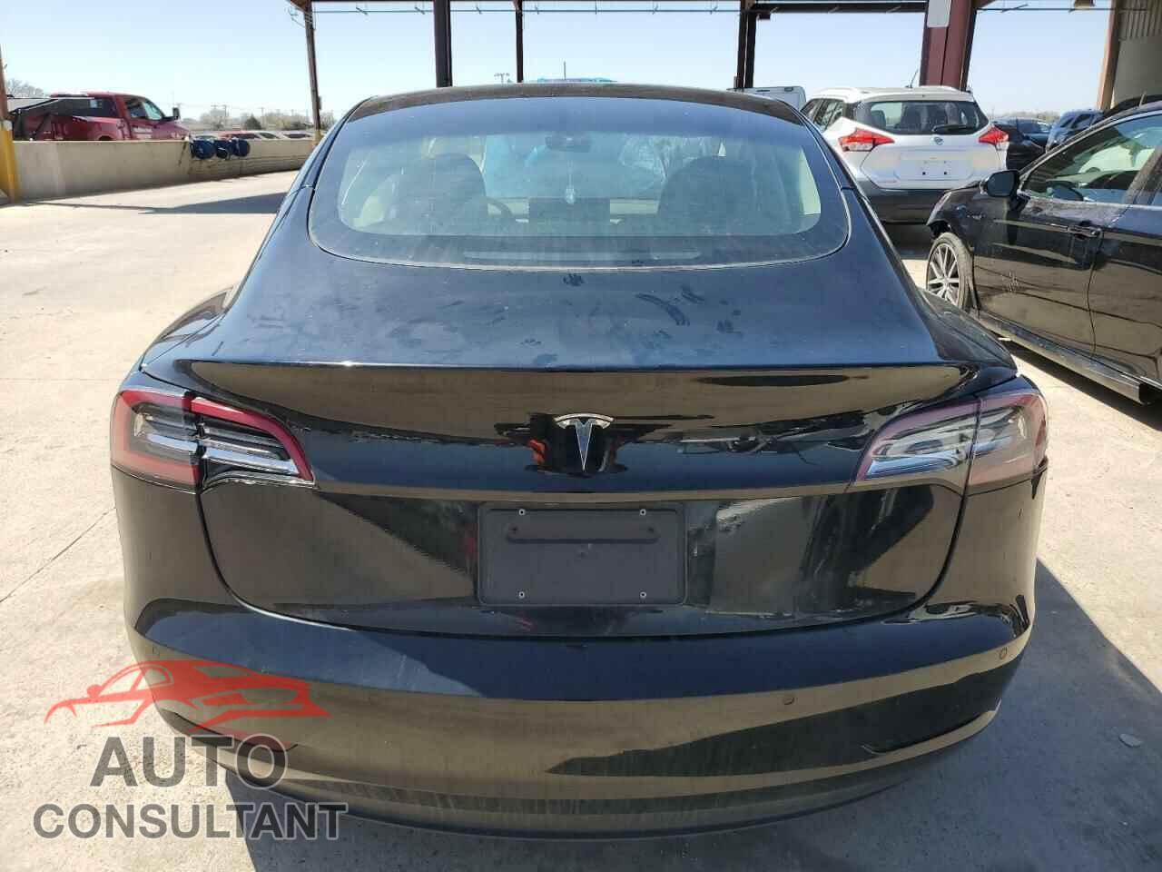 TESLA MODEL 3 2022 - 5YJ3E1EA9NF372046