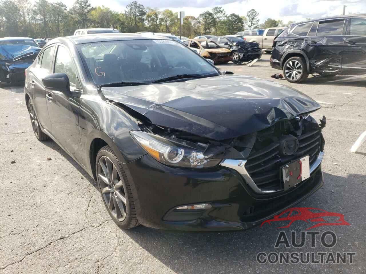 MAZDA 3 2018 - 3MZBN1V37JM182620