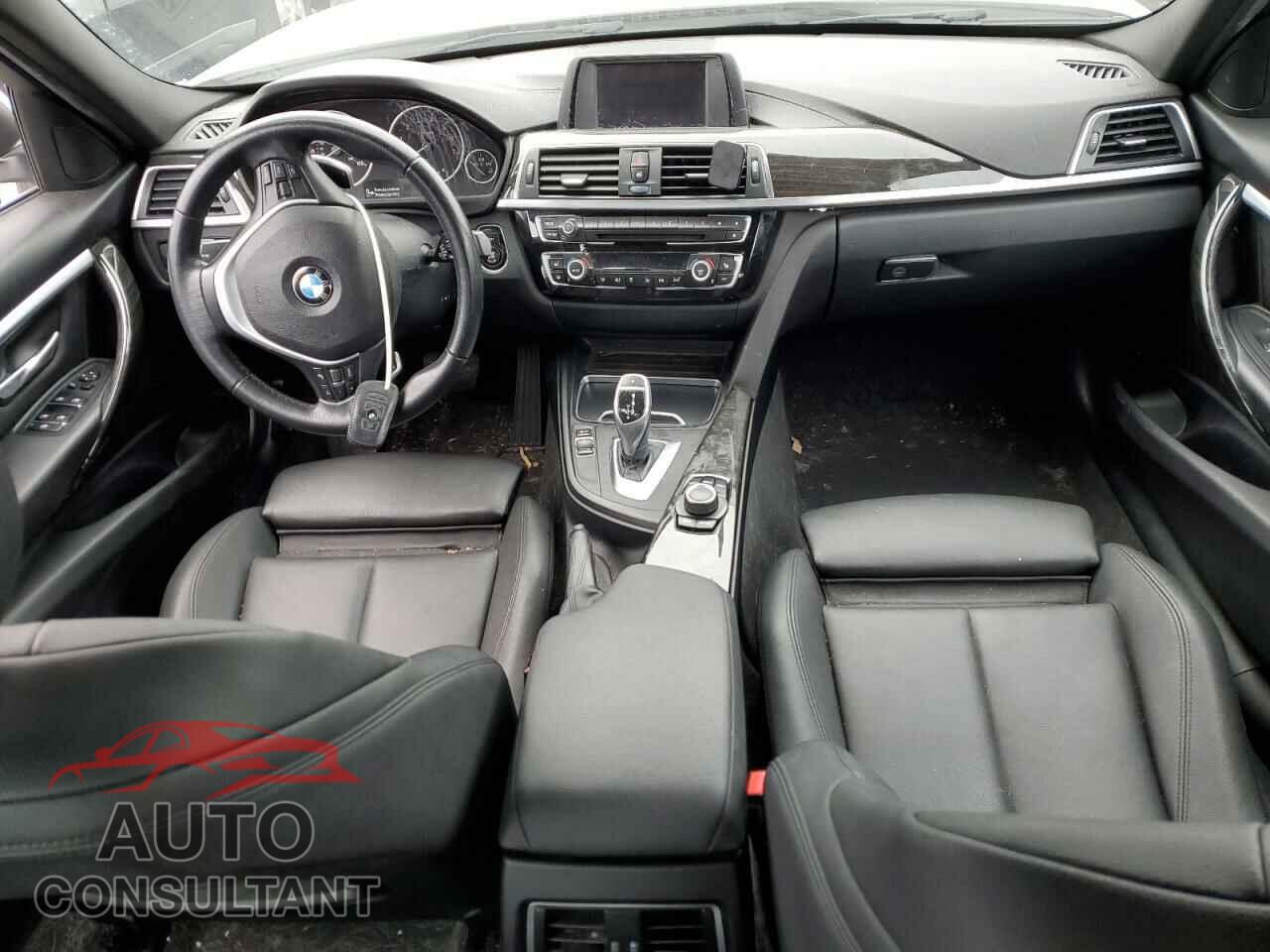 BMW 3 SERIES 2018 - WBA8D9C50JA616275