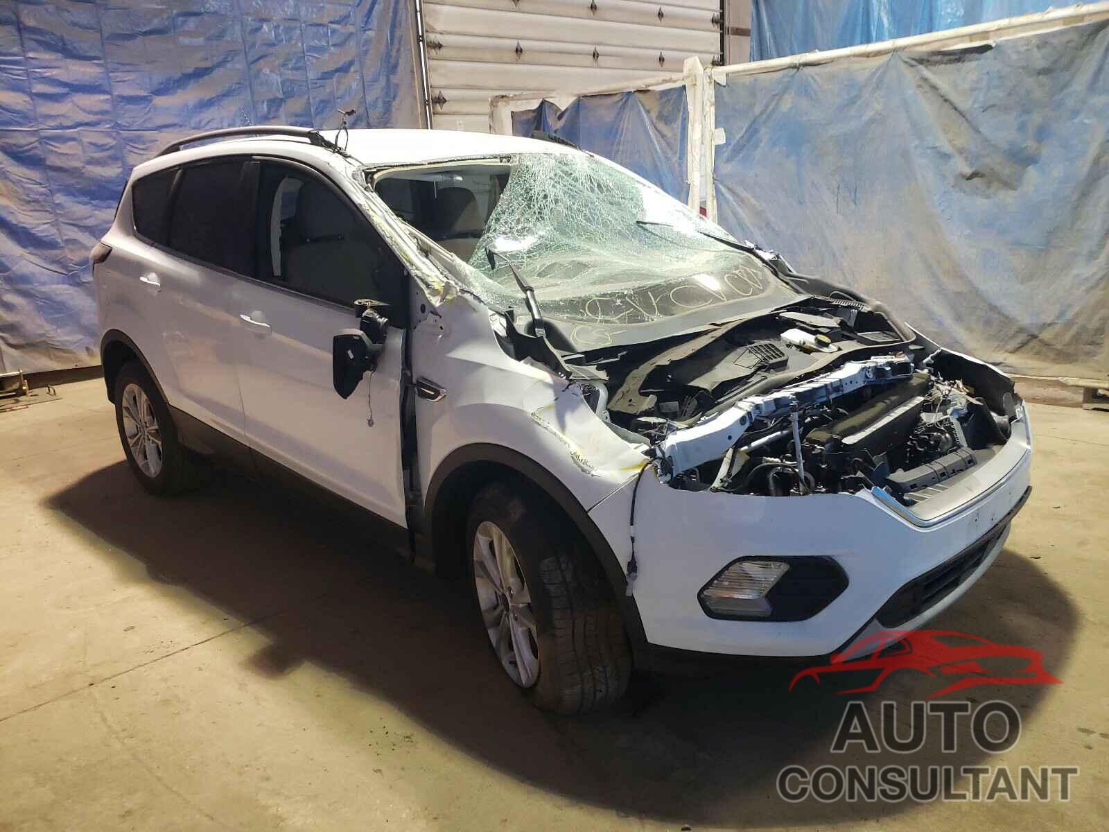 FORD ESCAPE 2017 - 1FMCU9G92HUB90605