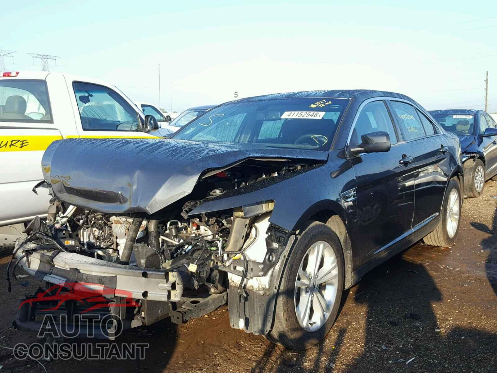 FORD TAURUS 2017 - 1FAHP2E86HG112383