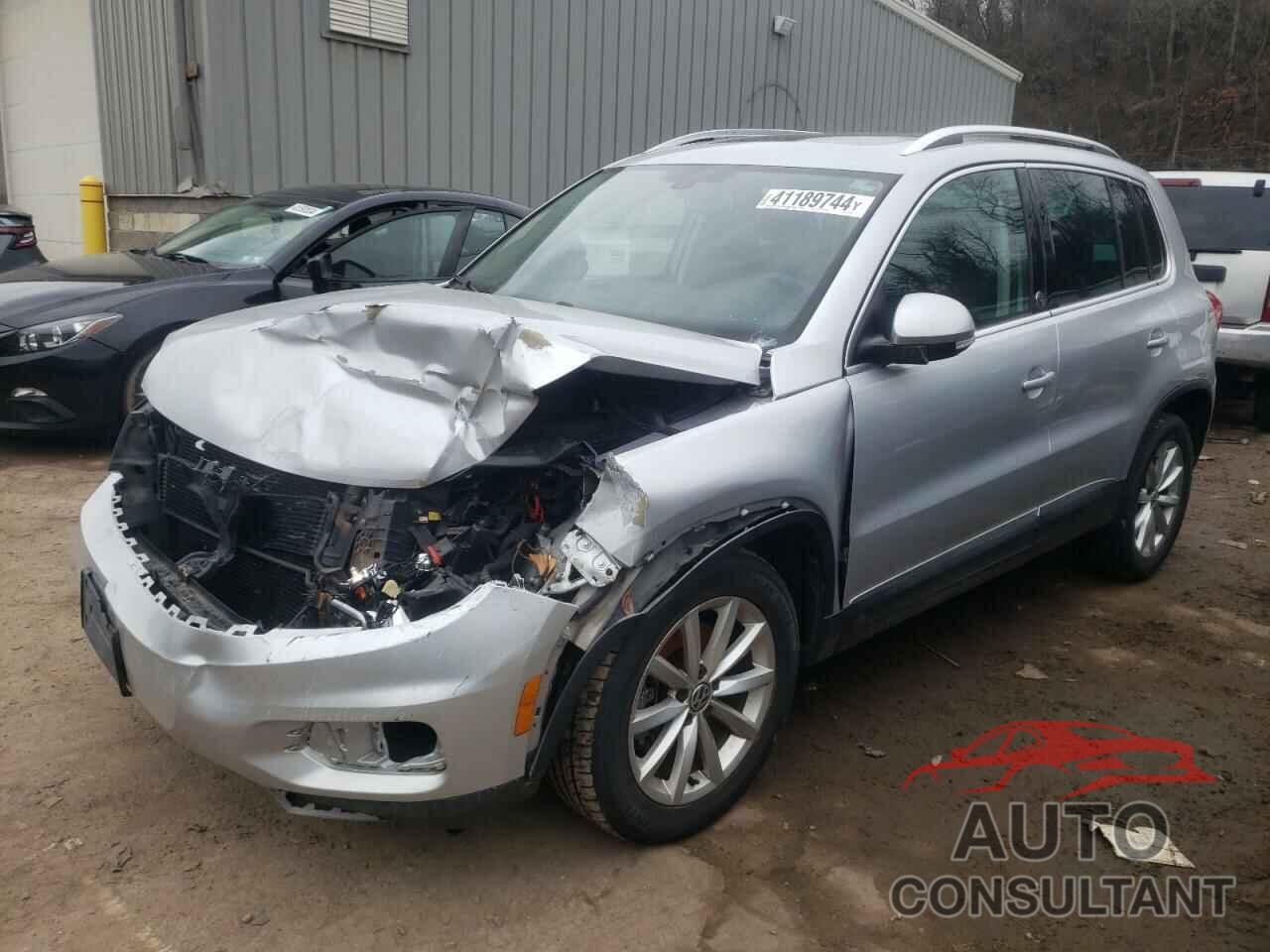 VOLKSWAGEN TIGUAN 2017 - WVGRV7AX2HK017892