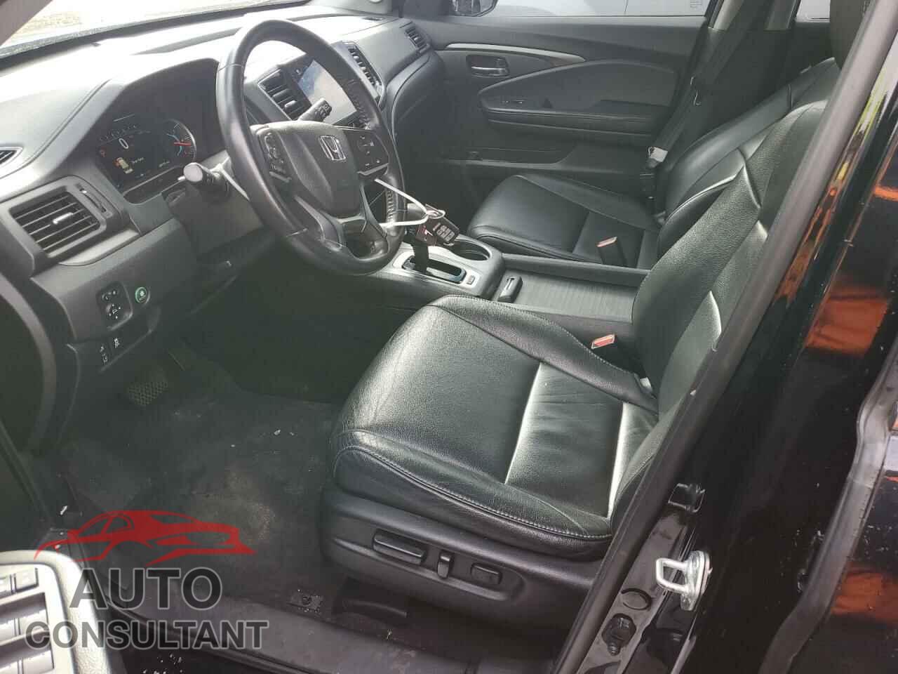 HONDA PILOT 2019 - 5FNYF6H5XKB024377