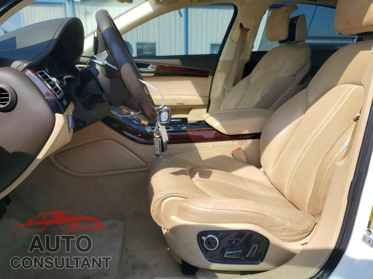AUDI A8 2013 - WAUR2AFDXDN009375