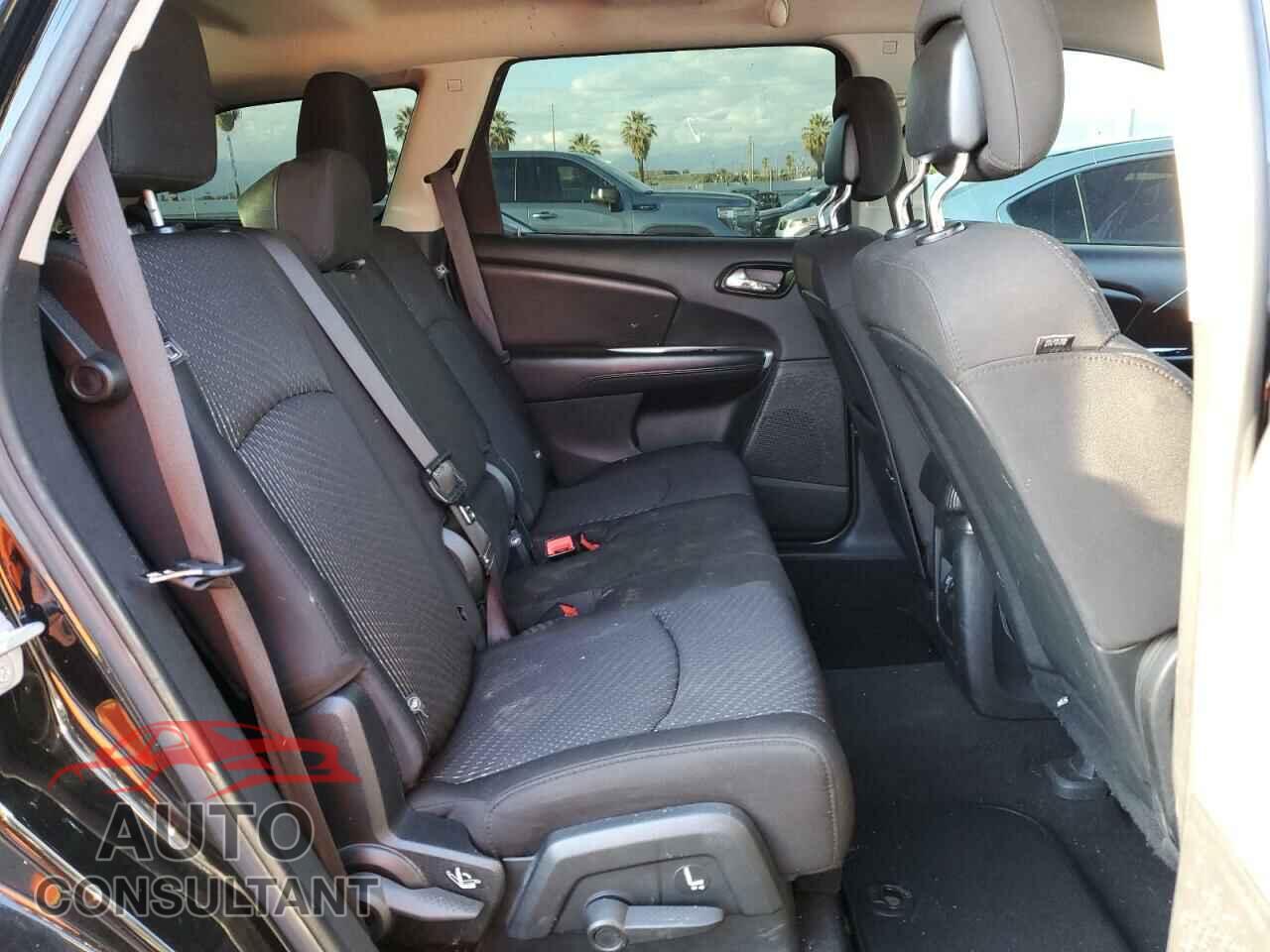 DODGE JOURNEY 2017 - 3C4PDCBB3HT580524