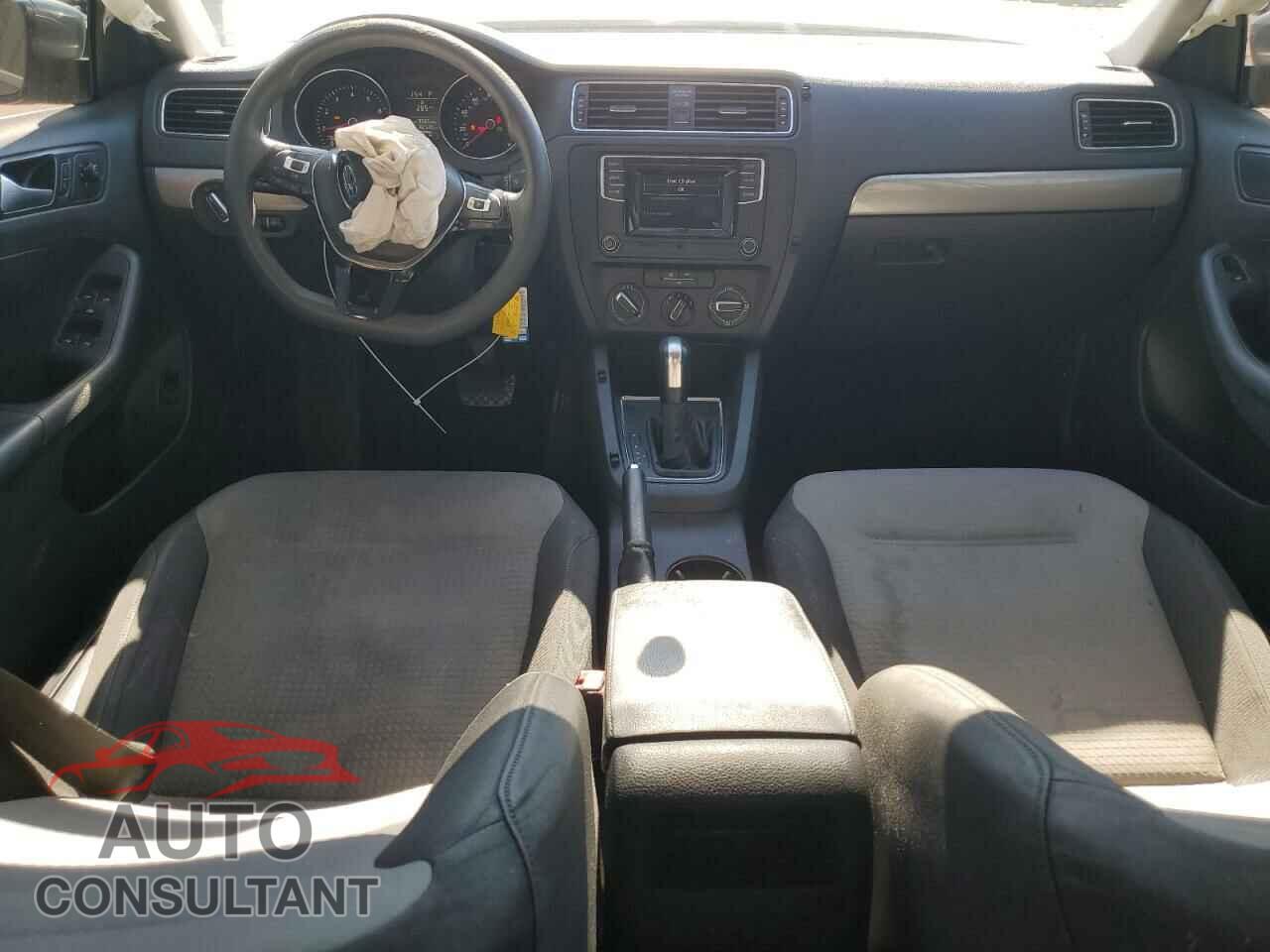 VOLKSWAGEN JETTA 2017 - 3VW2B7AJ9HM379637