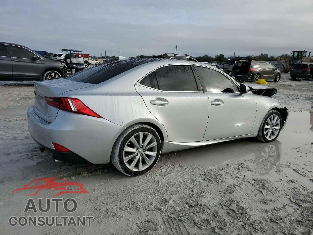 LEXUS IS 2014 - JTHCF1D20E5001056