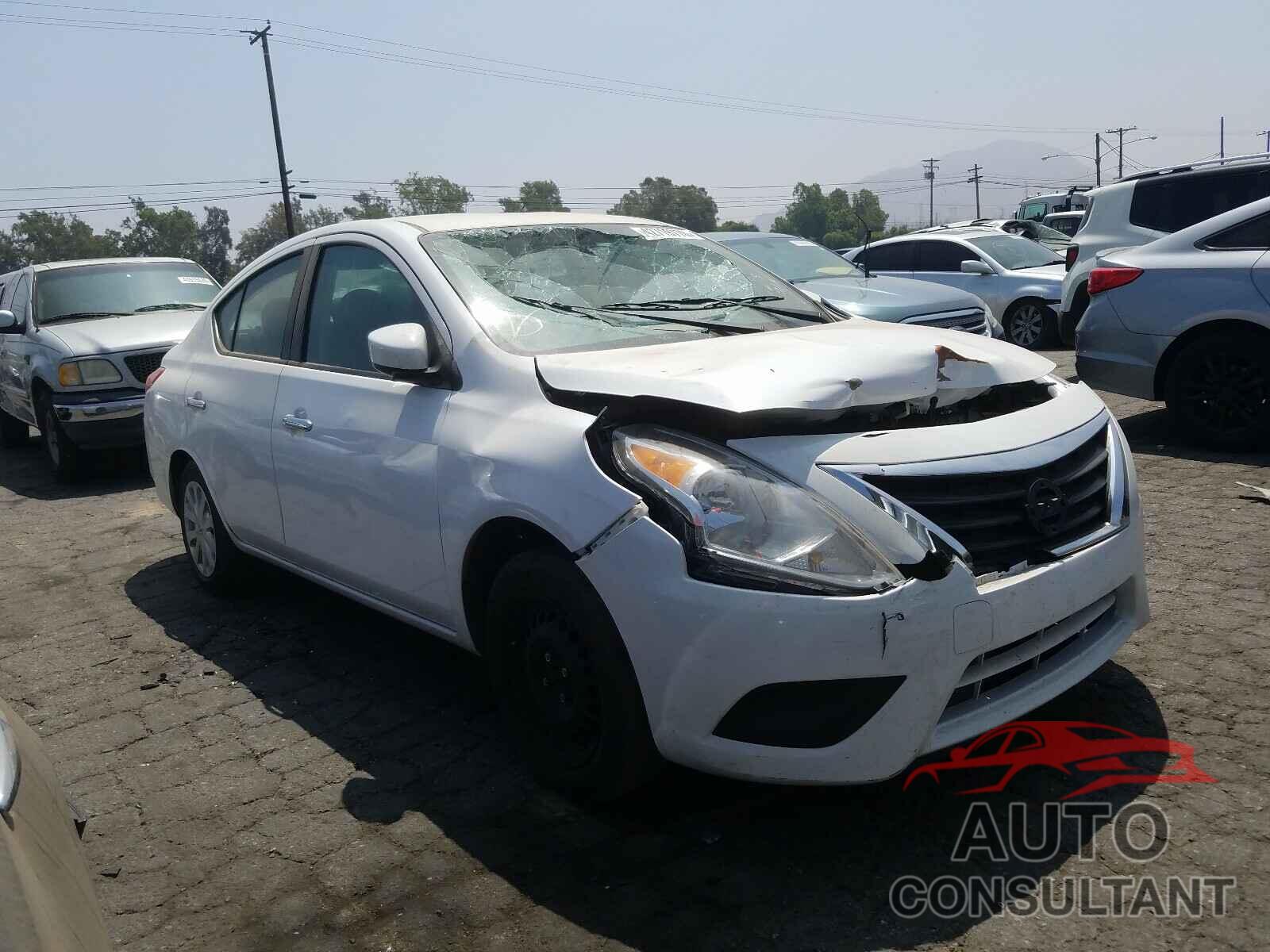 NISSAN VERSA 2018 - 3N1CN7AP6JL886691