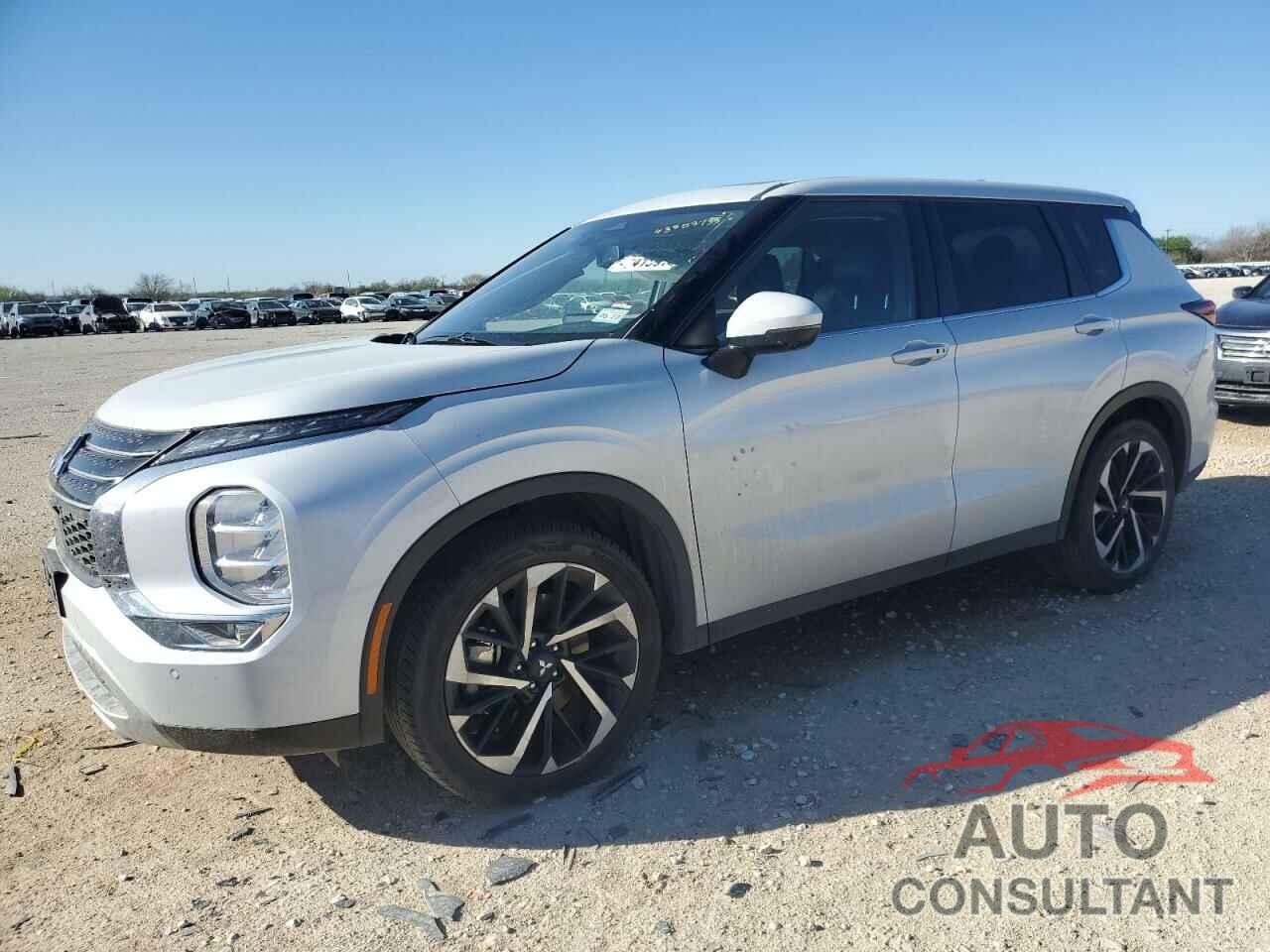 MITSUBISHI OUTLANDER 2022 - JA4J3UA86NZ009712