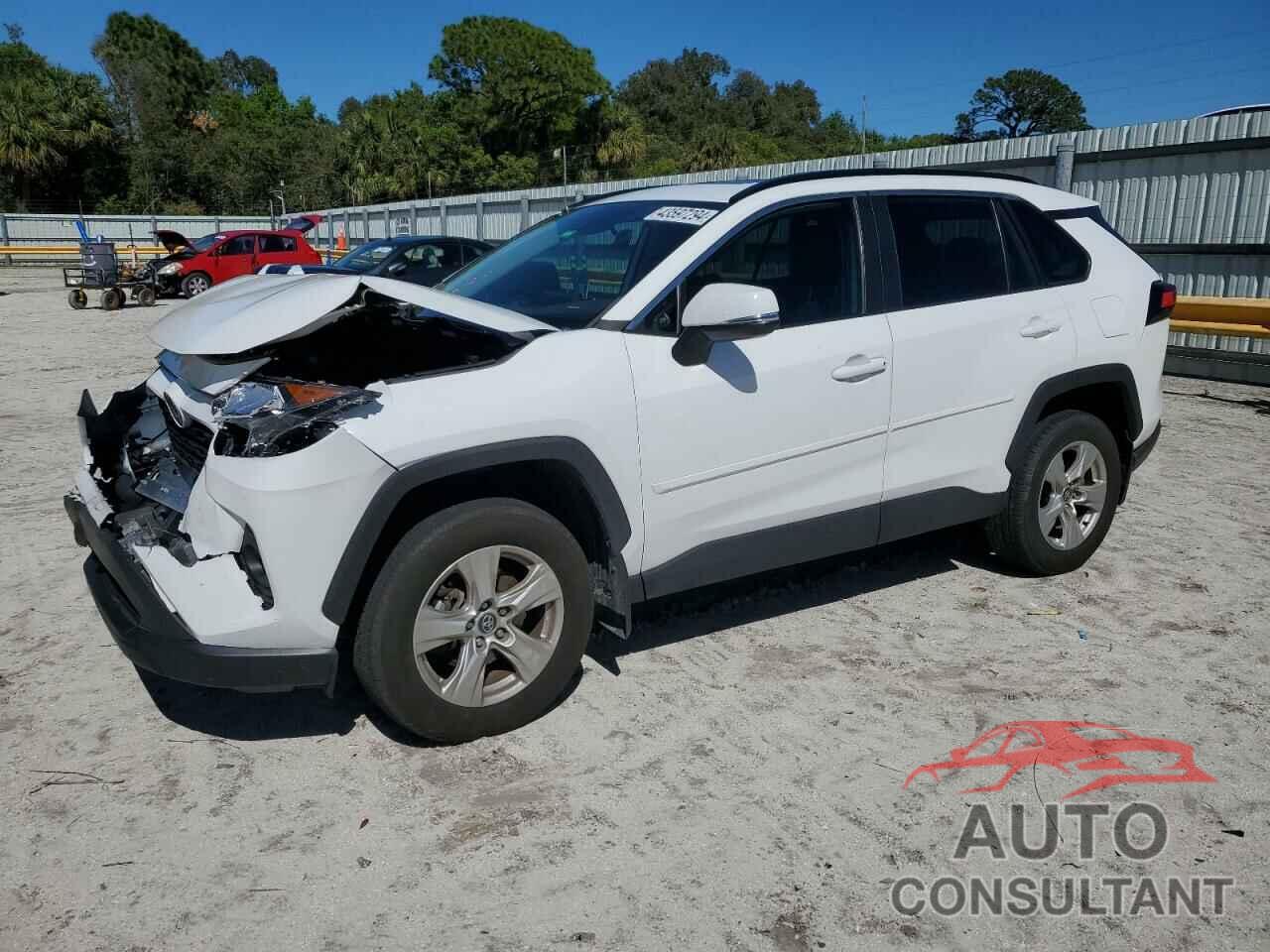 TOYOTA RAV4 2021 - 2T3W1RFV5MC106137