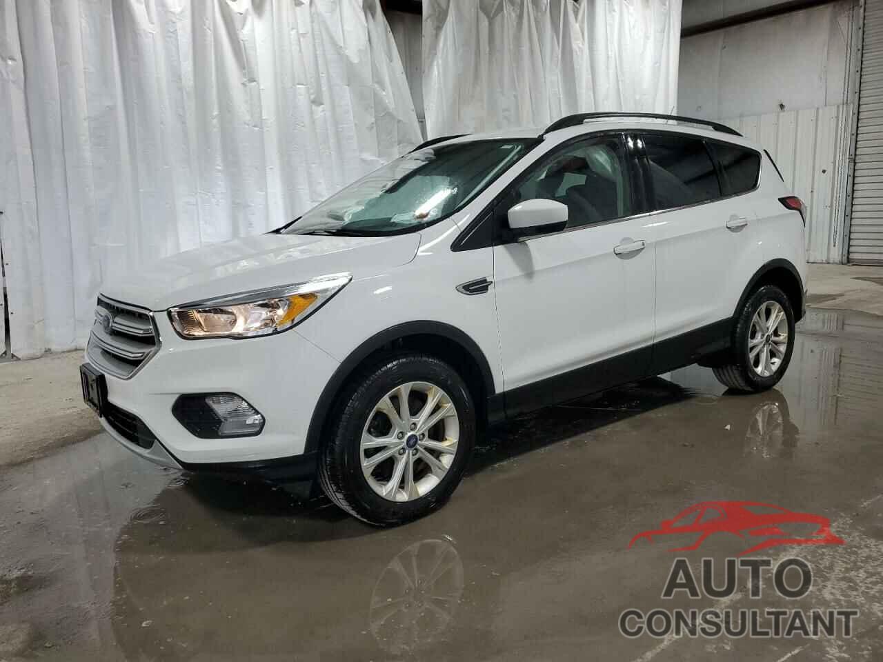 FORD ESCAPE 2018 - 1FMCU9GD0JUC20548