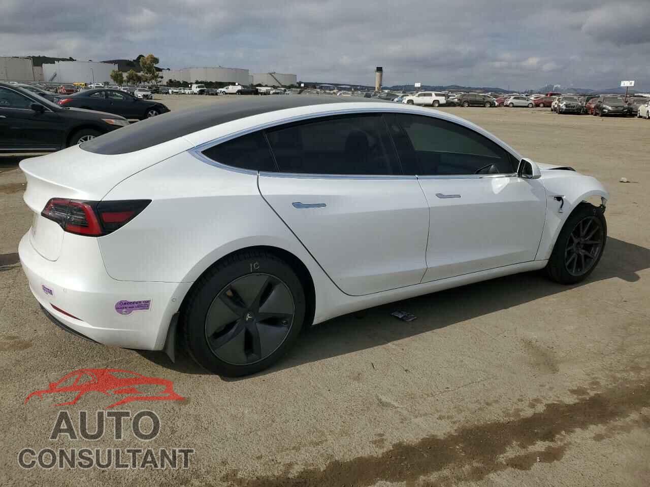TESLA MODEL 3 2018 - 5YJ3E1EA7JF153225