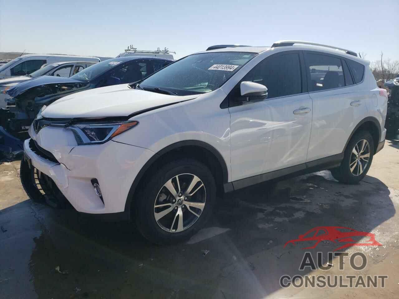 TOYOTA RAV4 2018 - JTMWFREV4JD119827