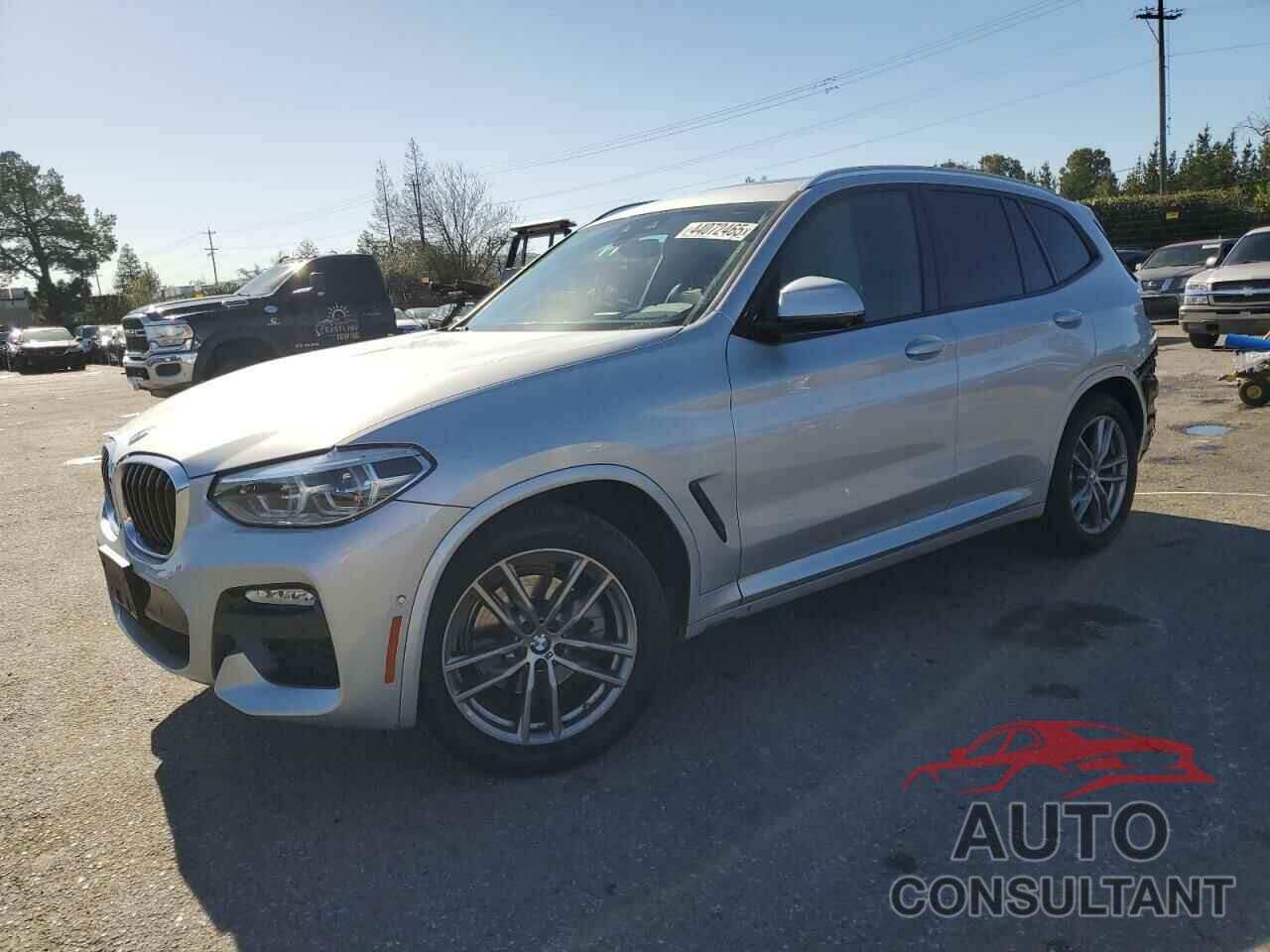 BMW X3 2019 - 5UXTR7C59KLF30215