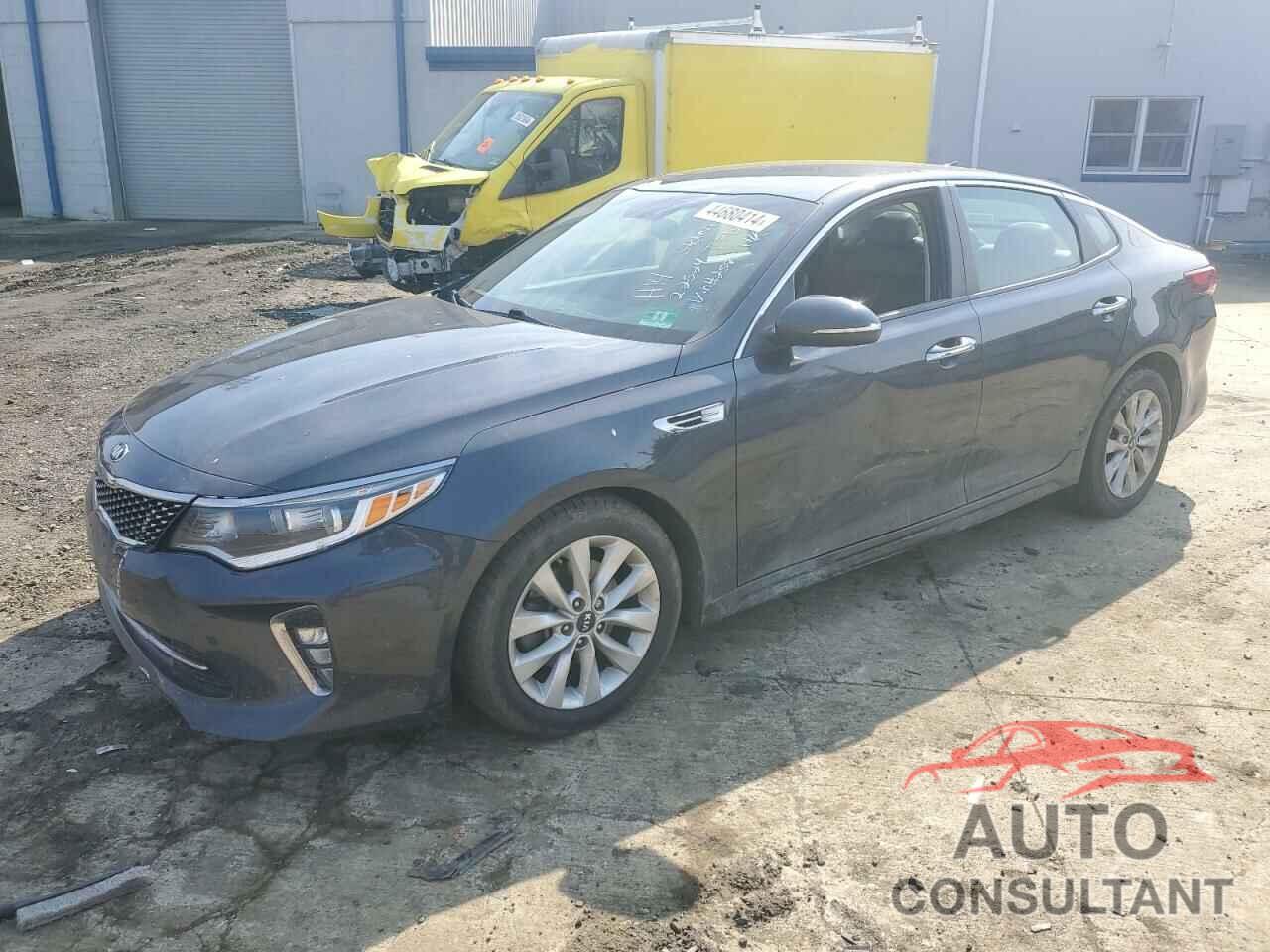 KIA OPTIMA 2018 - 5XXGT4L31JG212585
