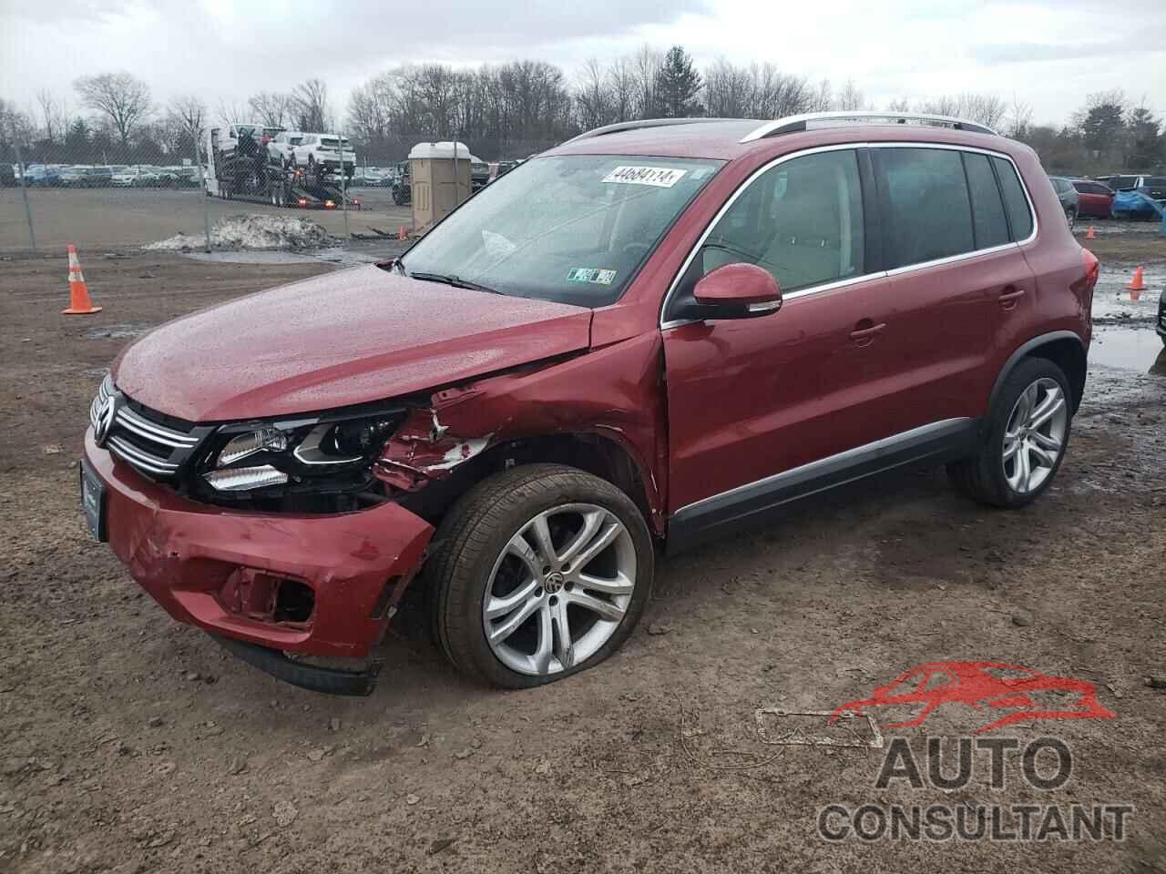 VOLKSWAGEN TIGUAN 2016 - WVGBV7AX1GW051508