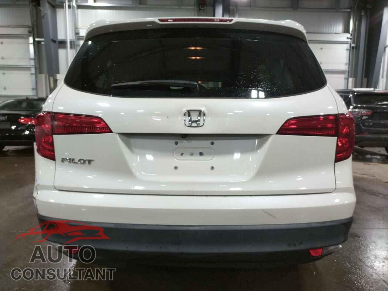 HONDA PILOT 2017 - 5FNYF5H73HB013872