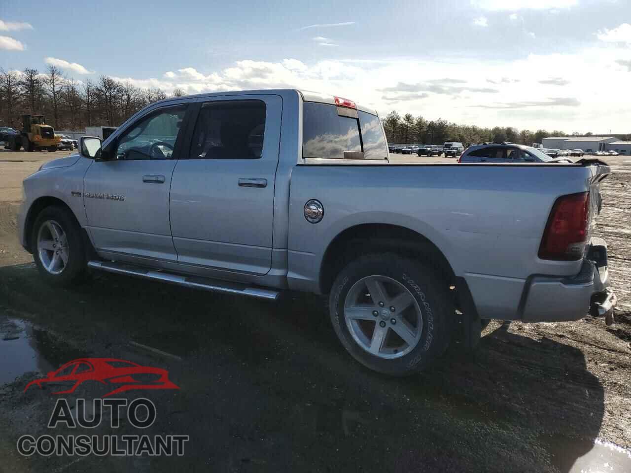 DODGE RAM 1500 2012 - 1C6RD7MT7CS162832