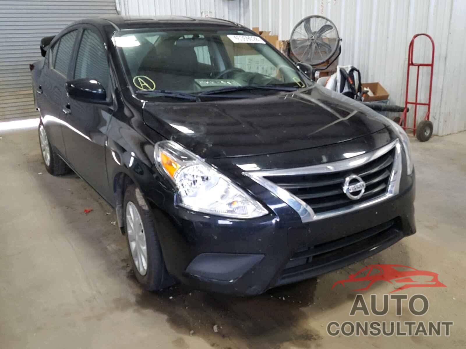 NISSAN VERSA 2017 - 3N1CN7AP5HL906780