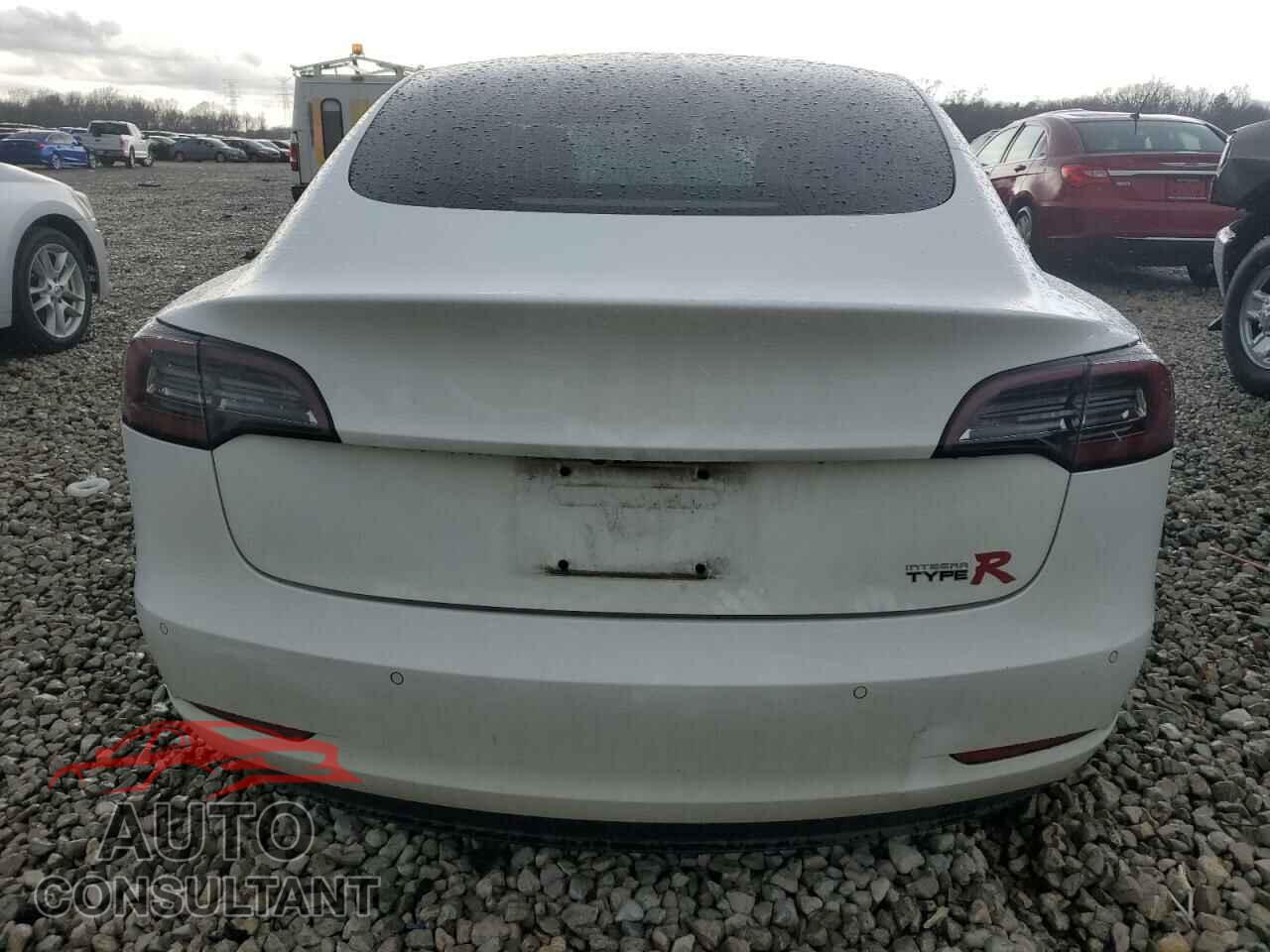 TESLA MODEL 3 2018 - 5YJ3E1EB4JF131093