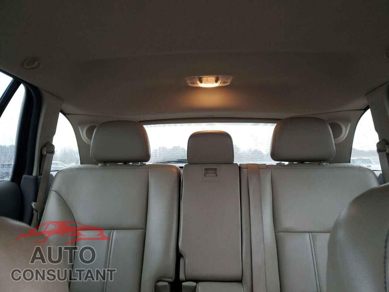 FORD EDGE 2011 - 2FMDK3KC4BBA31723