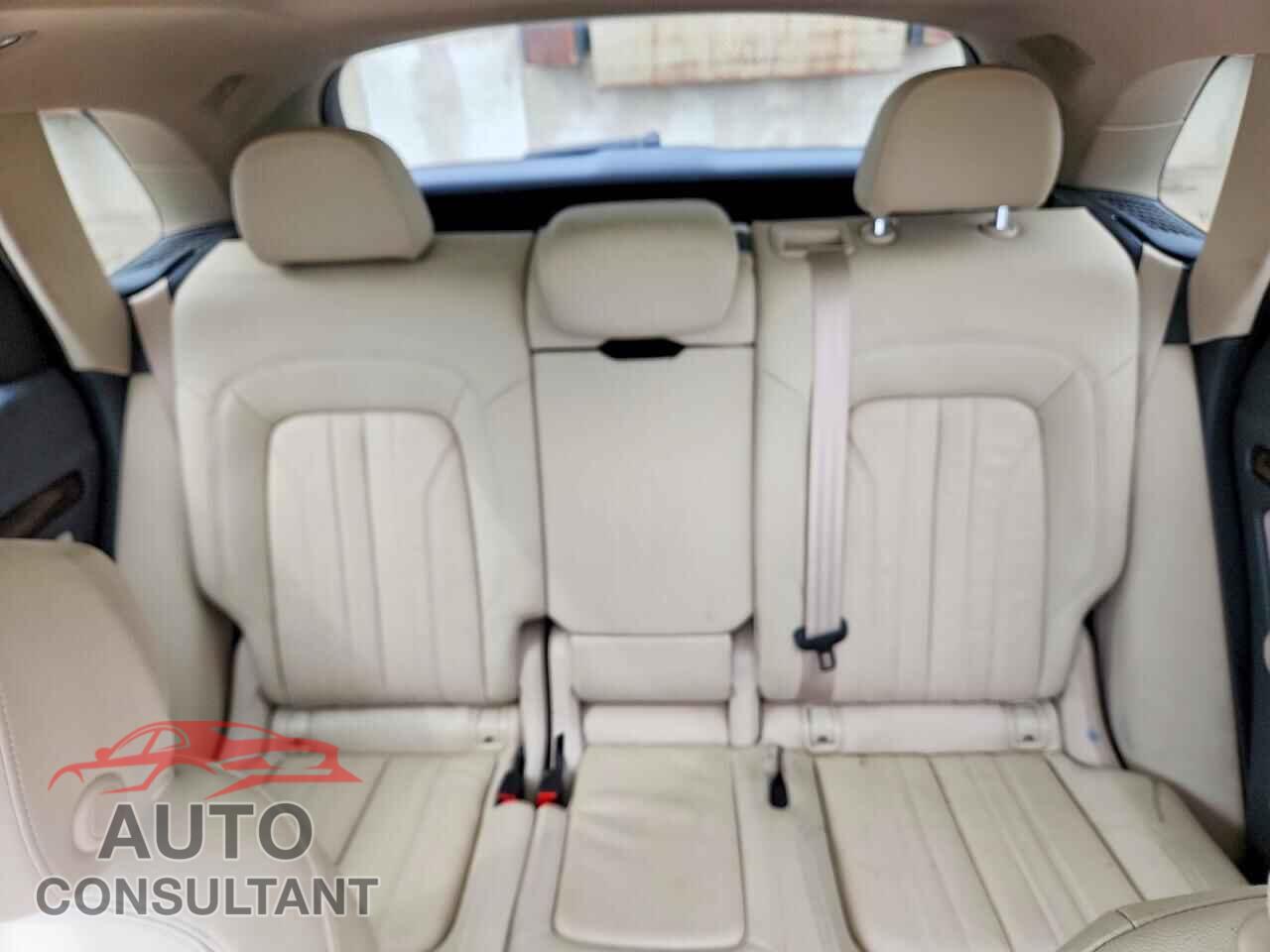 AUDI Q5 2018 - WA1BNAFY9J2002973