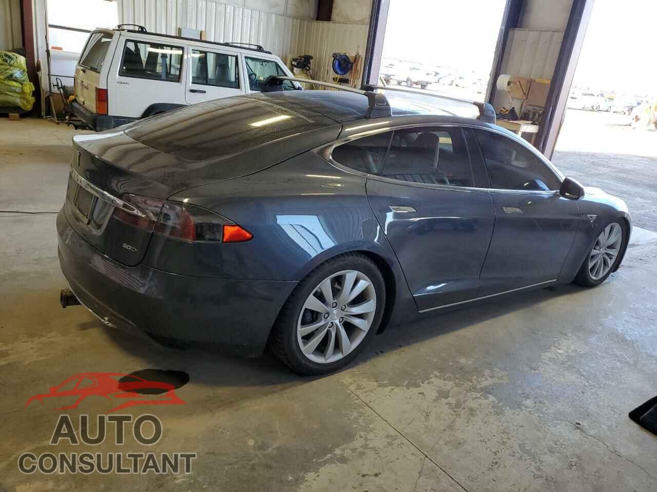 TESLA MODEL S 2016 - 5YJSA1E2XGF132409