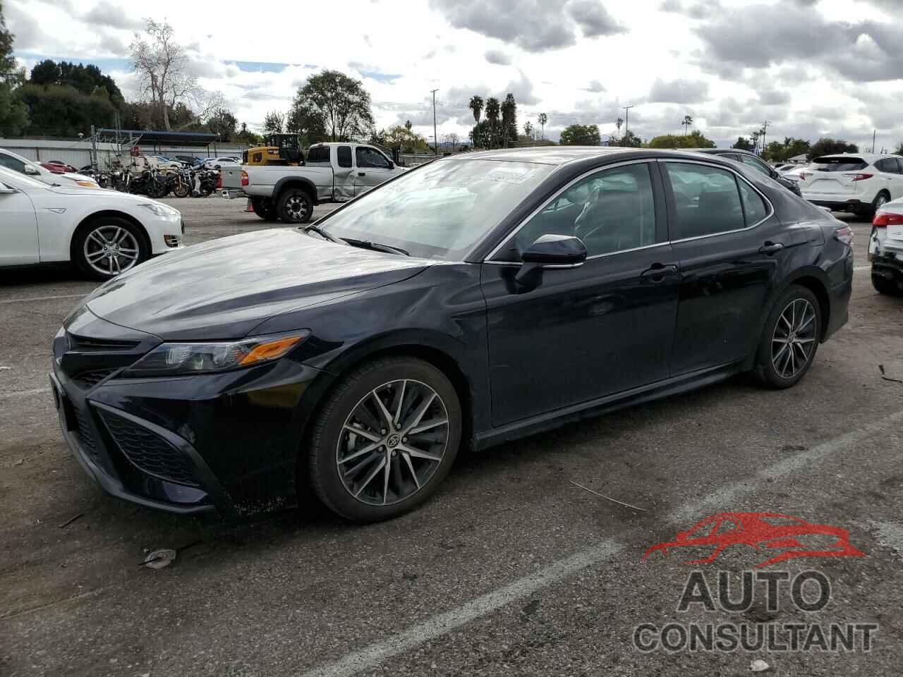 TOYOTA CAMRY 2023 - 4T1T11AK0PU804703