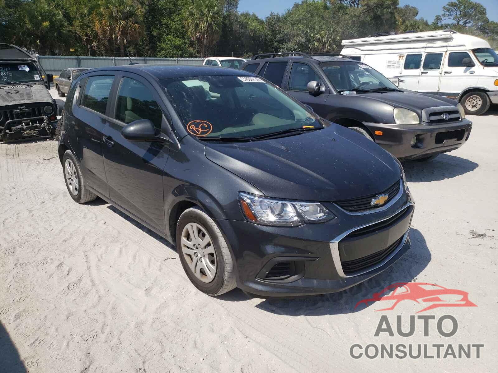 CHEVROLET SONIC 2019 - 1G1JG6SB9K4115945