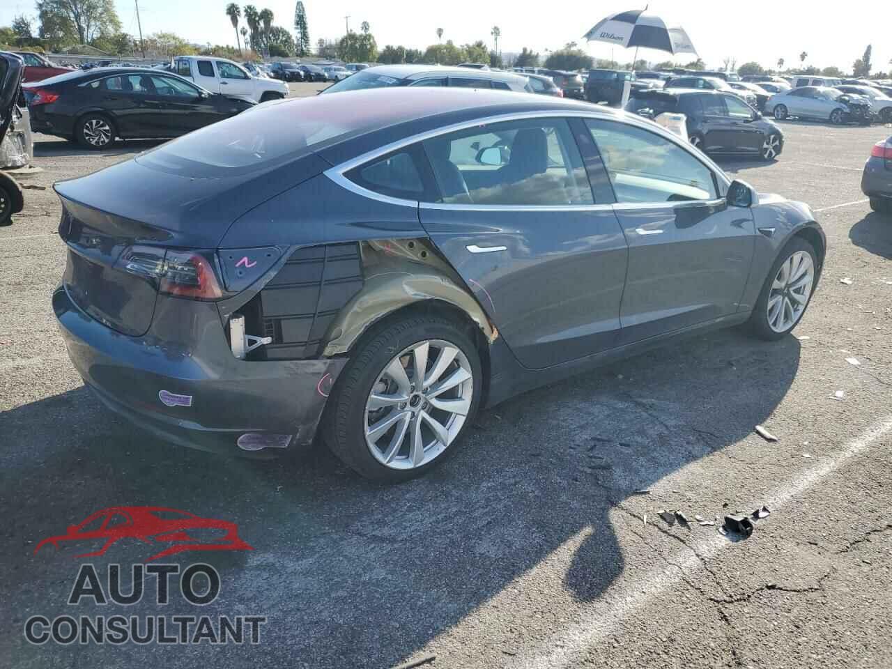 TESLA MODEL 3 2018 - 5YJ3E1EAXJF020104