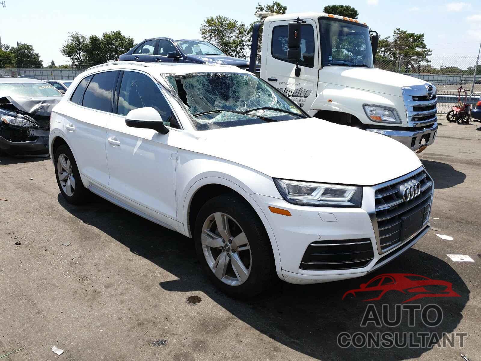 AUDI Q5 2018 - WA1BNAFY2J2071049