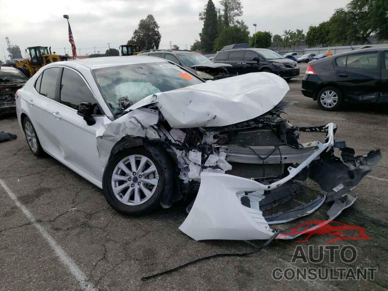 TOYOTA CAMRY 2020 - 4T1C11AK6LU333411