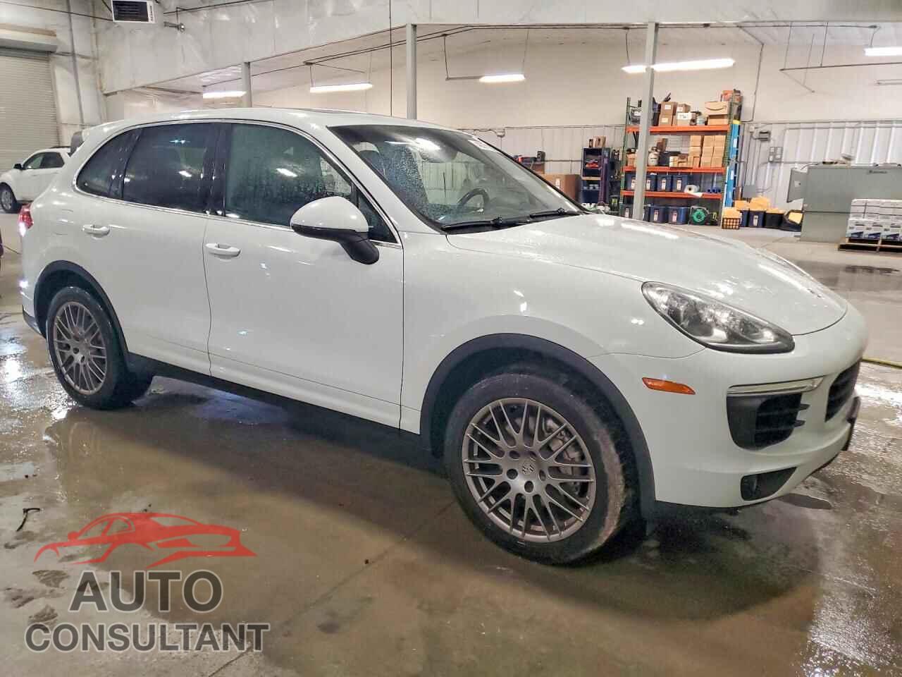 PORSCHE CAYENNE 2015 - WP1AB2A22FLA56537