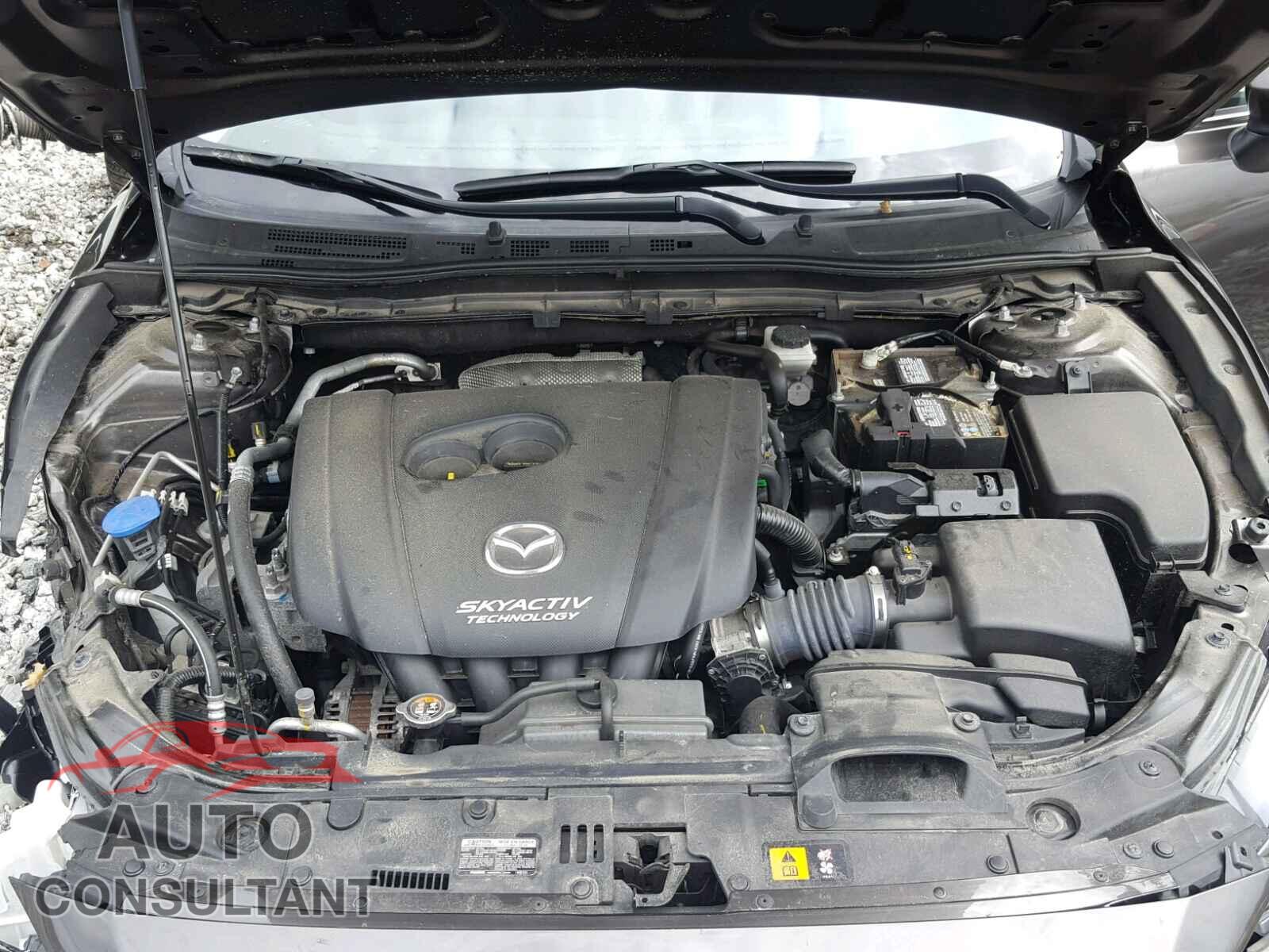 MAZDA 3 2017 - 3MZBN1L74HM102707