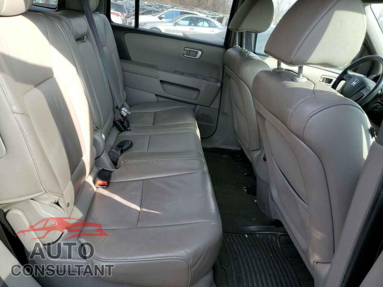 HONDA PILOT 2013 - 5FNYF4H71DB061472